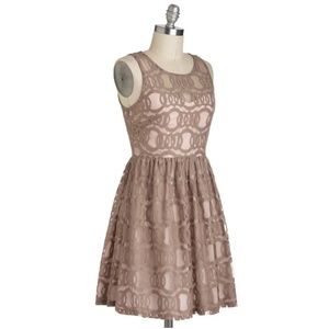 A-Line Modcloth Dress Sweetheart Neck - Size L